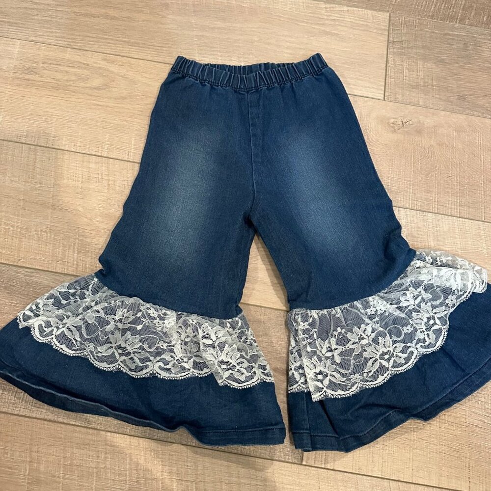 JELLY & PUG TODDLER GIRLS SIZE 5 DENIM AND LACE FLARE JEANS
